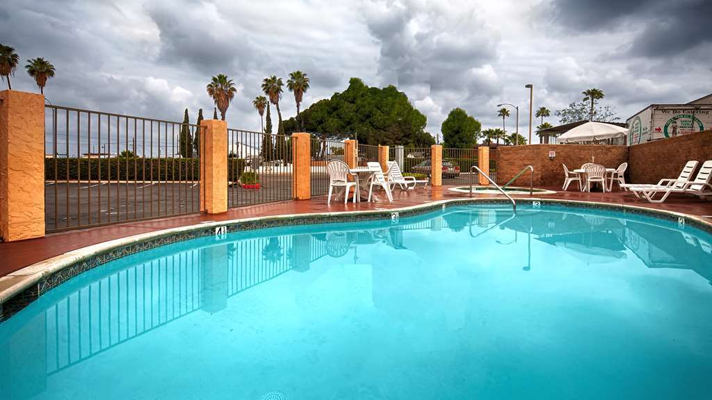 Rancho San Diego Inn & Suites Ель-Кахон Зручності фото